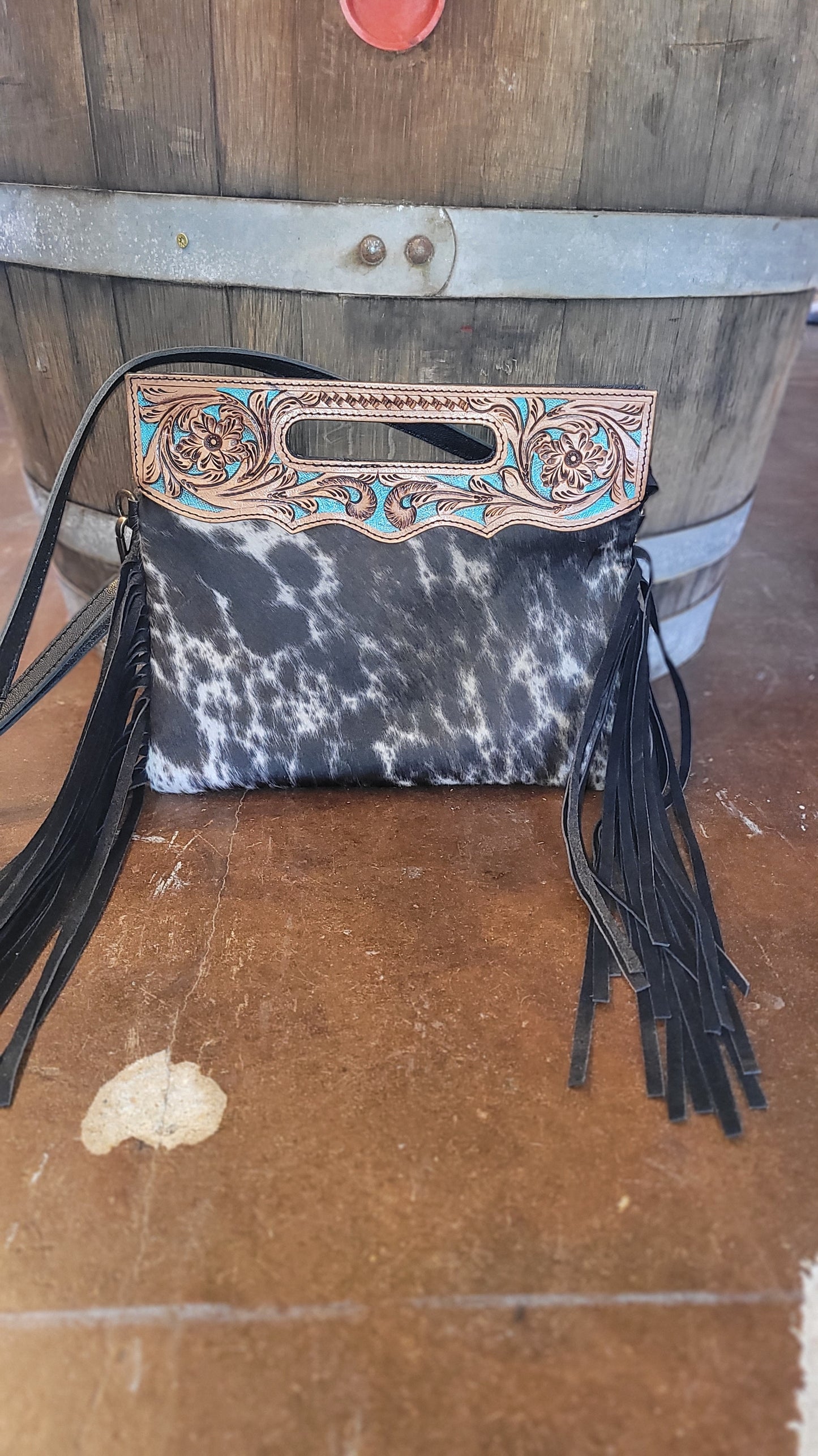 Cayse Crossbody