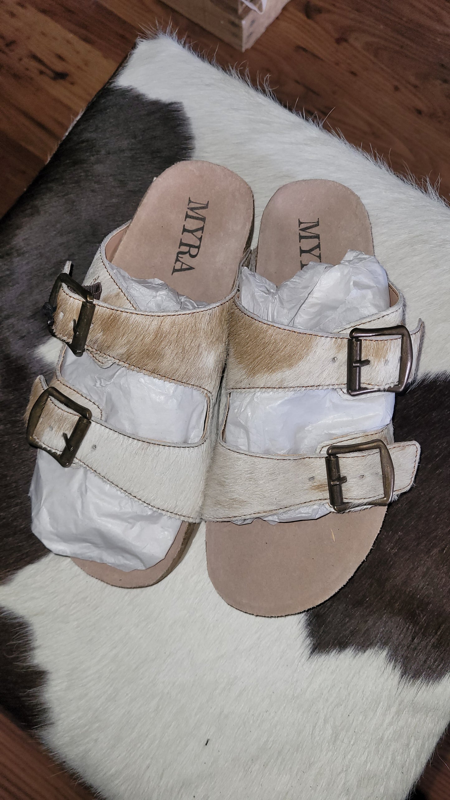 Cowhide sandals size 7