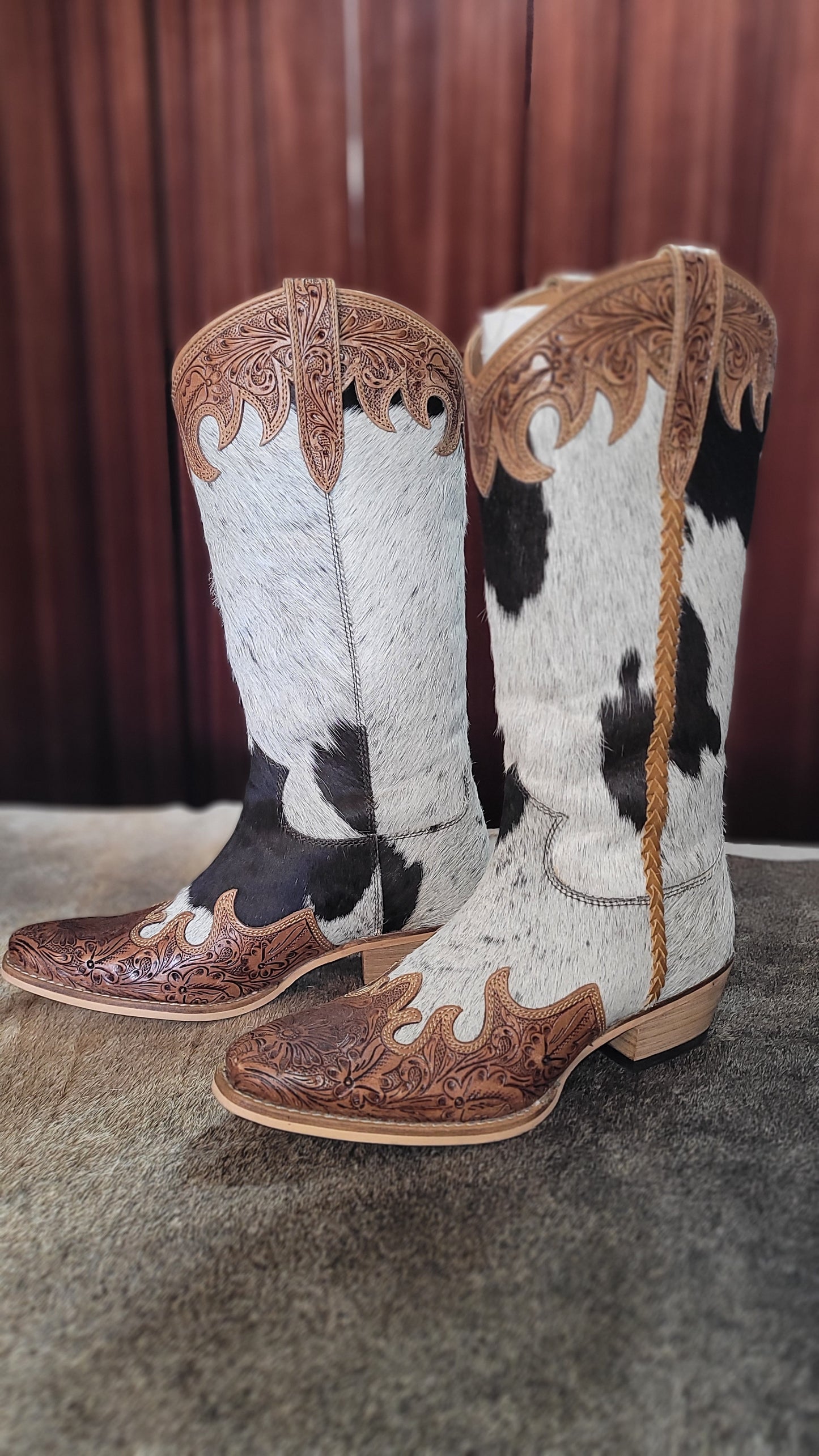 Cowhide size 6